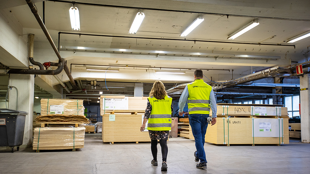 plywood-behind-the-scenes-minna-lindroos-2.jpg