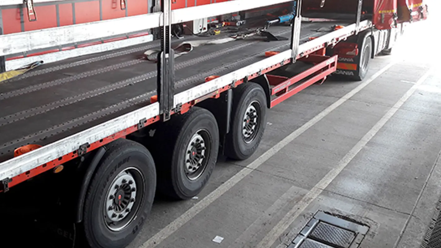 Durable and sustainable highfriction coating on trailer floors with